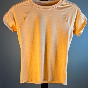 Athleta Short Sleeve Crew Tee in Light Yellow
